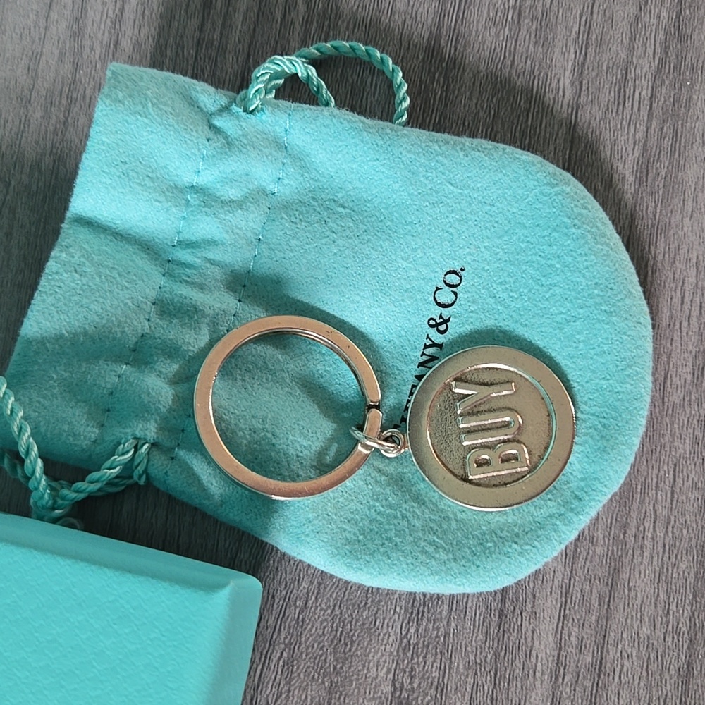 Vintage Tiffany & Co Buy Sell Y2K Keychain Wall Street, Reseller 925 Rare W COA - Picture 2 of 7